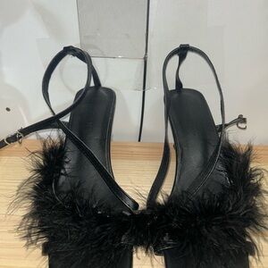 Elegant Black Feathered Women's Sandals
